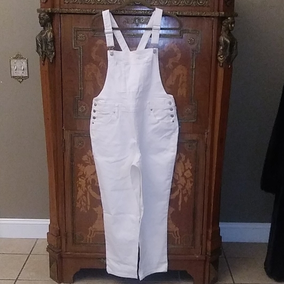 Universal Thread Jeans 11 Universal Thread Jean Overalls Poshmark